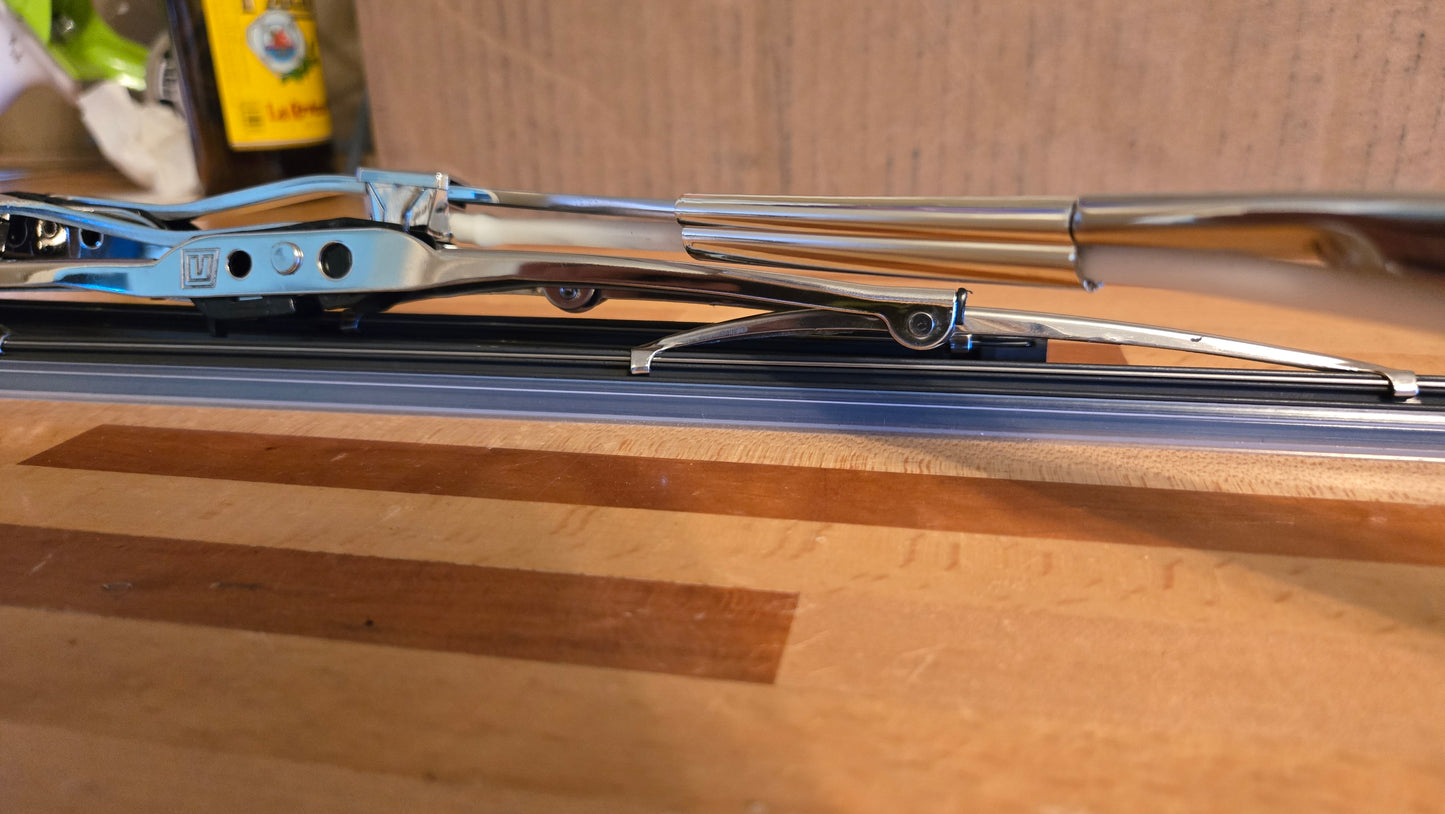 2006+ Kenworth 1 Piece Windshield 304 Stainless Wiper Arms